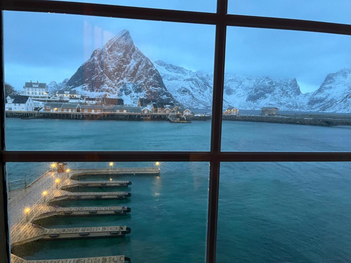 Lofoten Suite Apartments - Rostad Retro Rorbuer Reine Εξωτερικό φωτογραφία