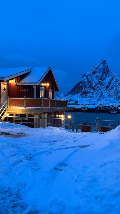 Lofoten Suite Apartments - Rostad Retro Rorbuer Reine Εξωτερικό φωτογραφία
