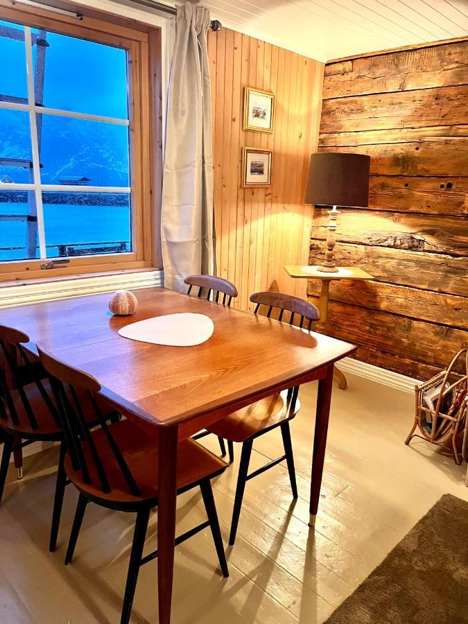 Lofoten Suite Apartments - Rostad Retro Rorbuer Reine Εξωτερικό φωτογραφία